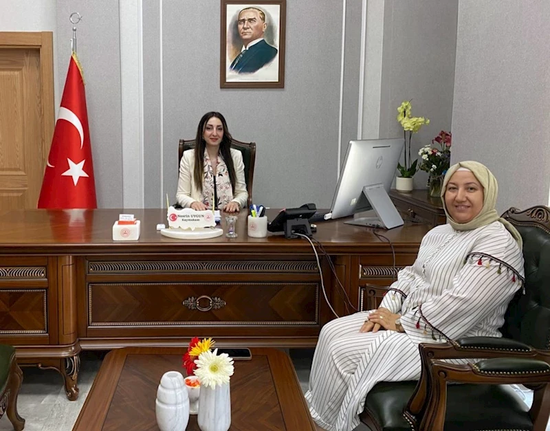 Başkan Seyhan Kılınçarslan, İlçe Kaymakamı Nesrin Uygun’a Hayırlı Olsun Ziyaretinde Bulundu