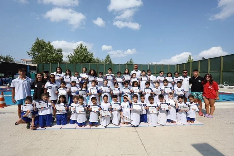 Bursa Büyükşehir Yaz Okulları’nda sertifika heyecanı